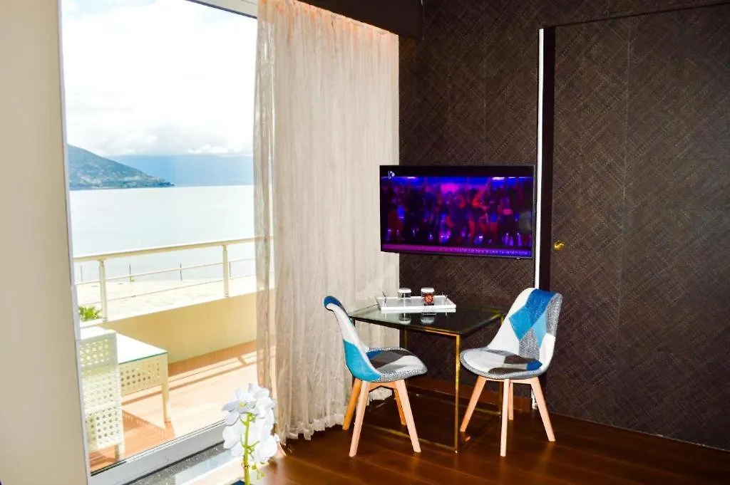 公寓式酒店 Alba Suites Vlorë