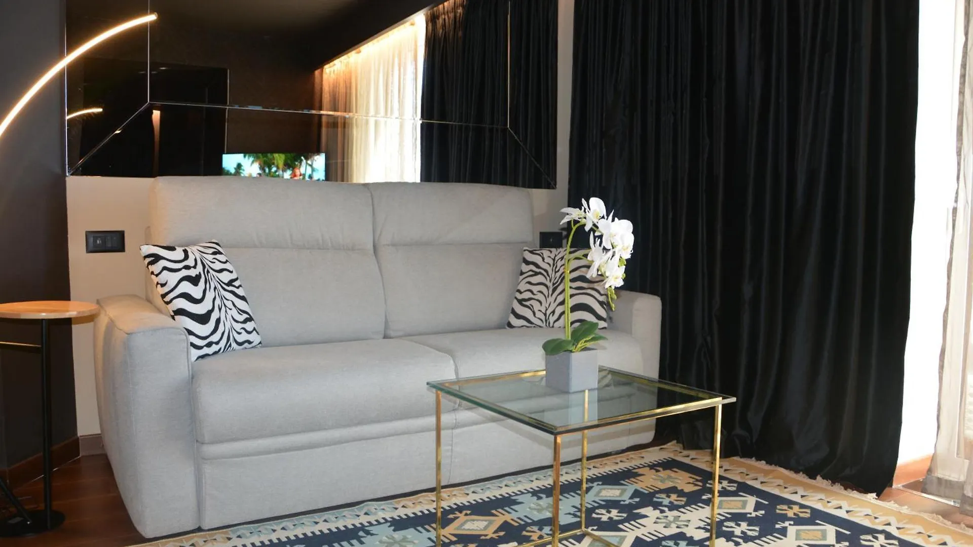 Alba Suites Vlorë 阿尔巴尼亚
