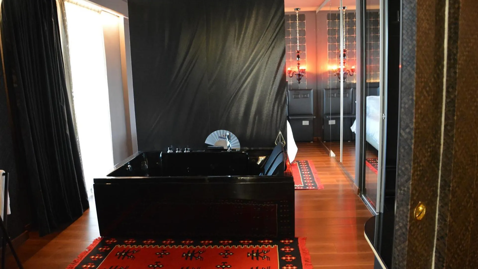 Alba Suites Vlorë 公寓式酒店