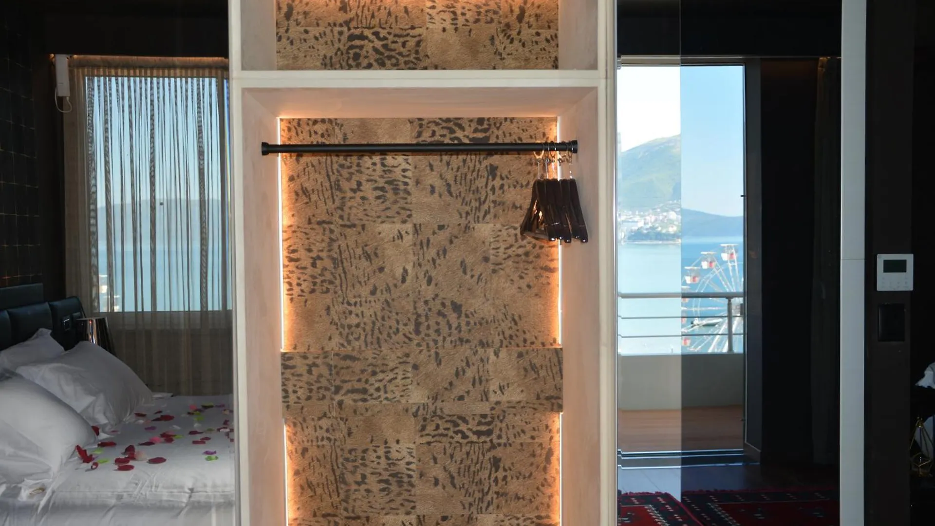 公寓式酒店 Alba Suites Vlorë