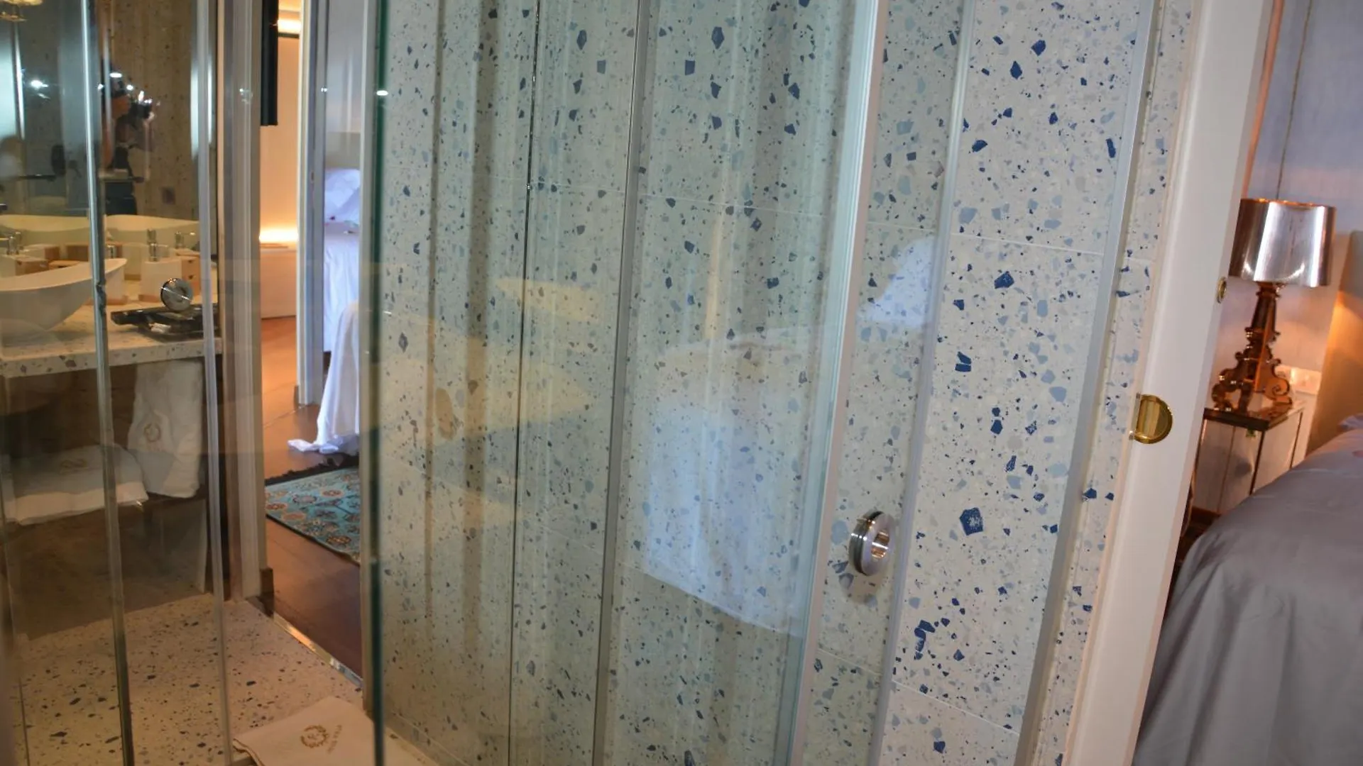 Alba Suites Vlorë 0*,