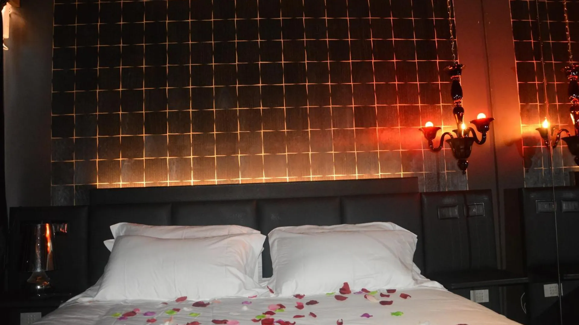 Alba Suites Vlorë 公寓式酒店